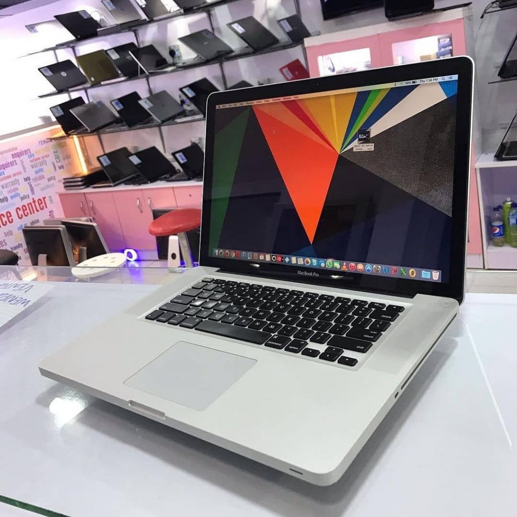 Apple MacBook Pro ”13.3 inch – intel core i5 500GB HDD _ 8 GB RAM ...