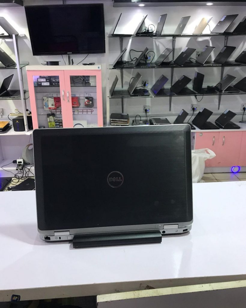 PC DELL PRECISION T3620 (i7-6700, 64 GB RAM, 1 TB di unità di memoria PC DELL PRECISION T3620 (i7-6700, 64 GB RAM, 1 TB di unità di memoria